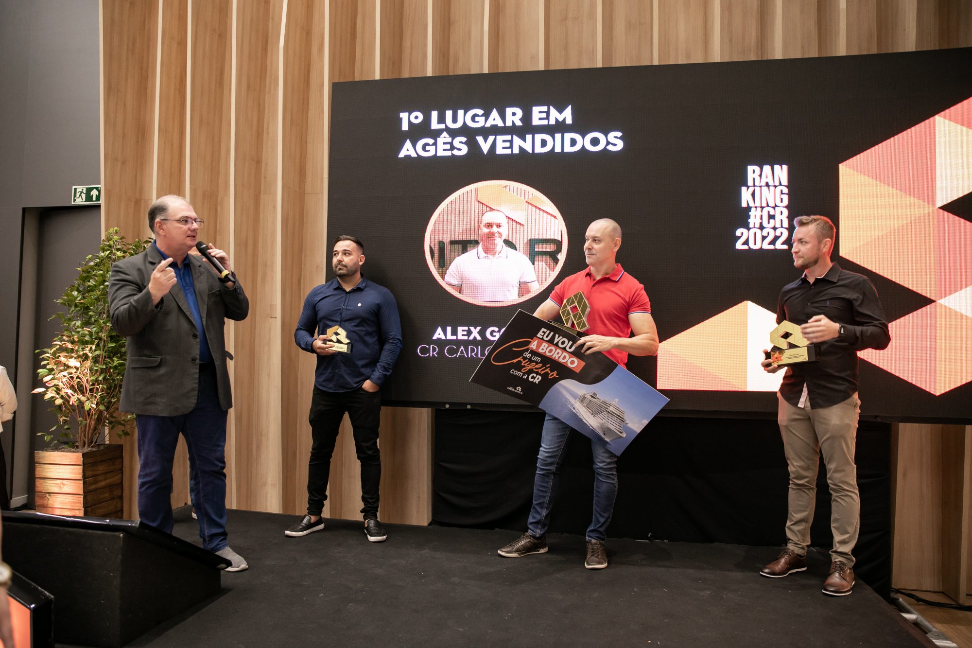 Na foto, da esquerda para a direita: Carlos Ruschel, Alex Gomes e Marcelo Iser.